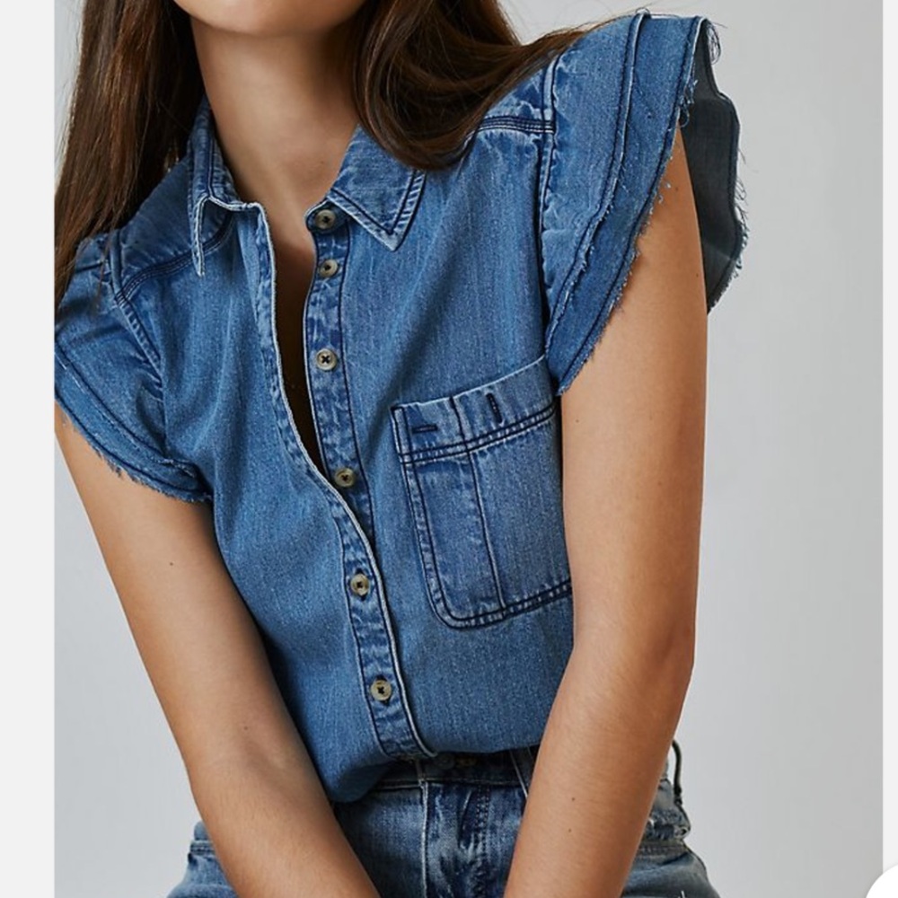 Anthropologie Pilcro Denim Sleeveless Ruffle Top cotton button down L‎ NWT